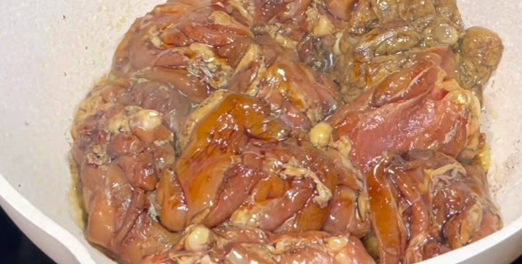 In the same pan, fry the chicken pieces for about 1 ½ minutes per side. Remove from the pan and set aside.